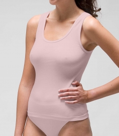 Camiseta Interior de Mujer Rapife Modelo 2206 – Comodidad, Adaptabilidad y Elegancia para Cada Día