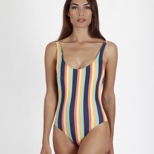 Bañador Admas Modelo 11298 – Elegancia que abraza tus curvas, comodidad que inspira confianza