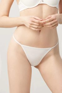 tanga Ysabel Mora